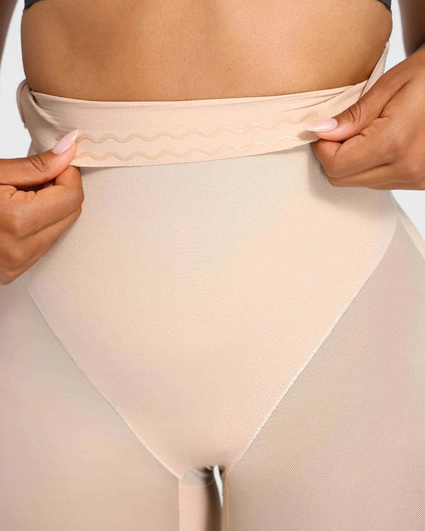 FitSmooth™ High-Waisted Mid Thigh Short