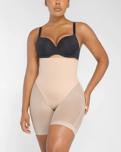 FitSmooth™ High-Waisted Mid Thigh Short